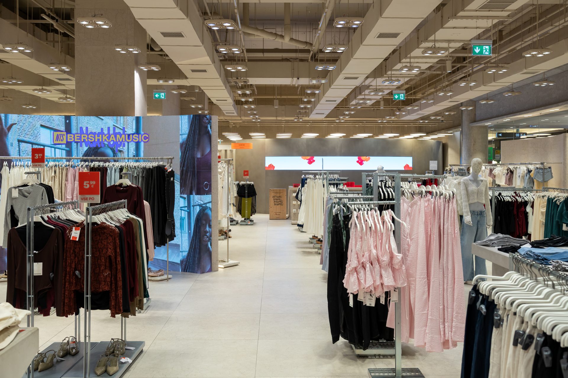 Bershka Planet Koper