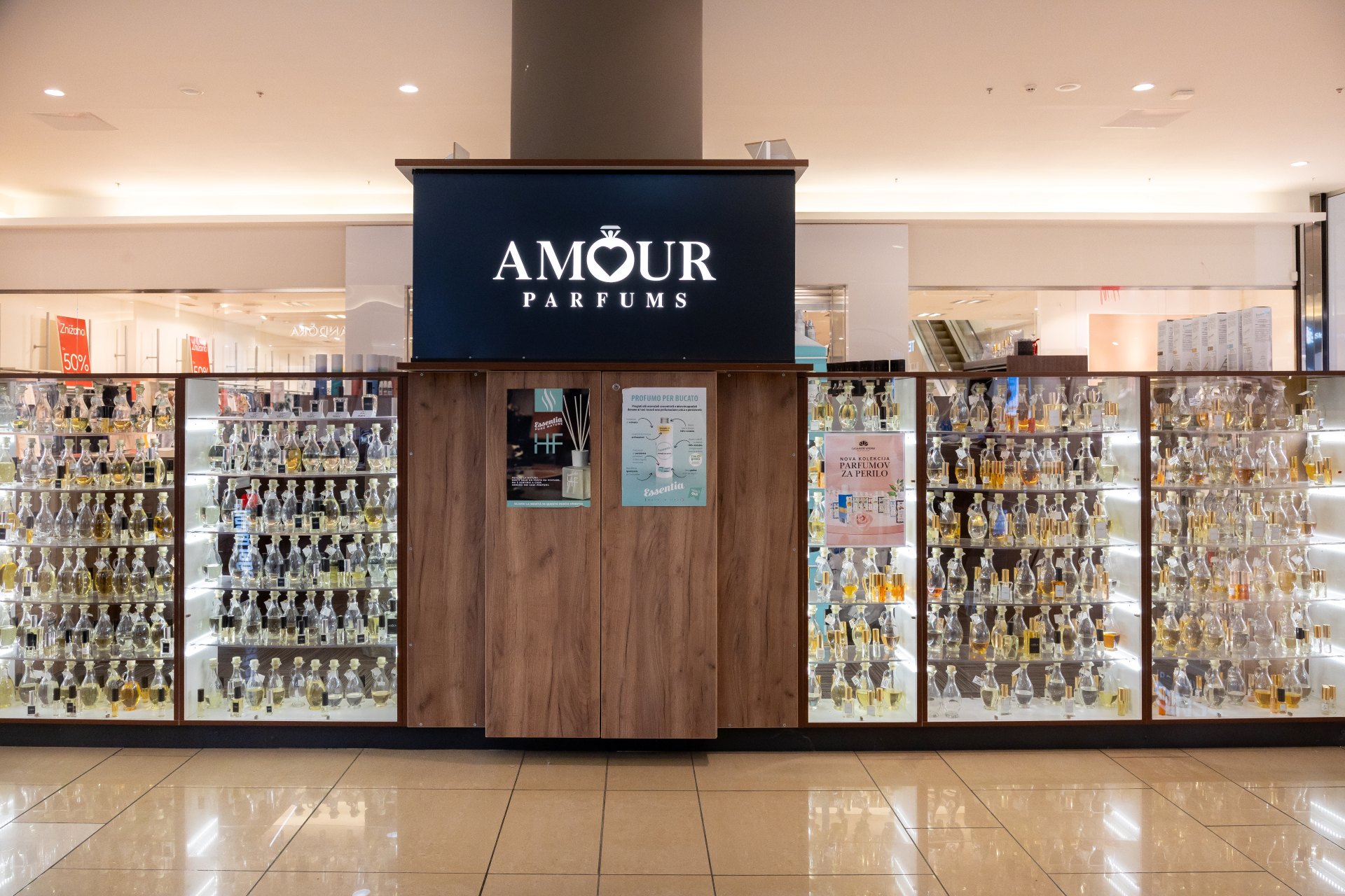 Amour Parfumes Planet Koper