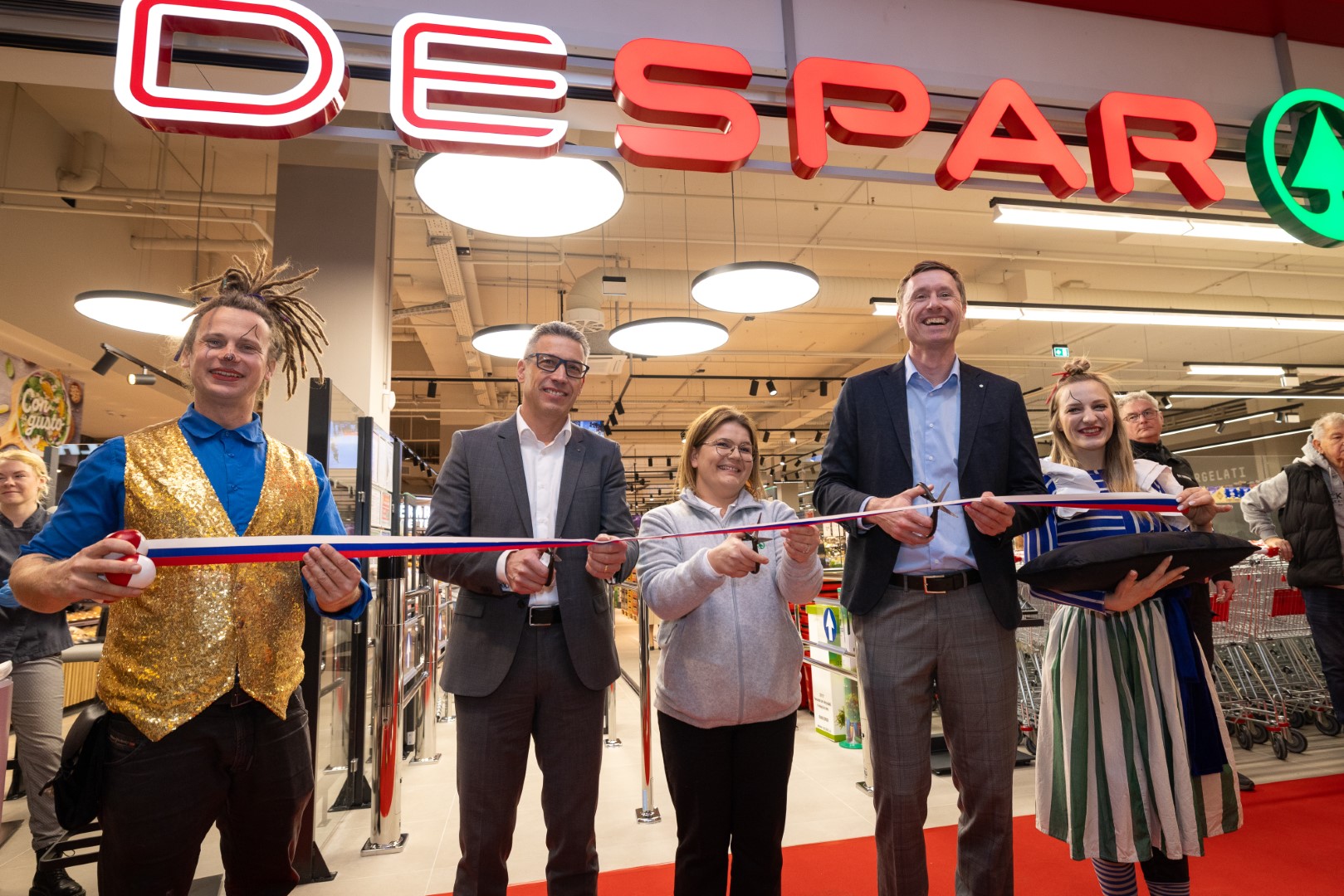 otvoritev-trgovine-despar-v-planetu-koper-1-large