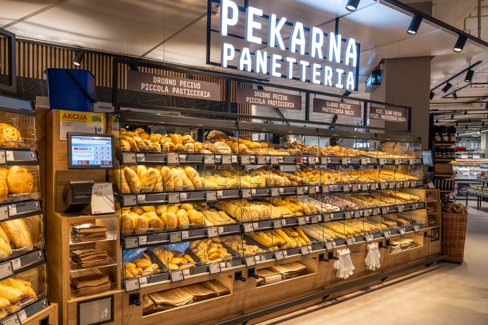 otvoritev-trgovine-despar-v-planetu-koper-10-large